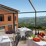 Italia Szálloda Serralunga d'Alba