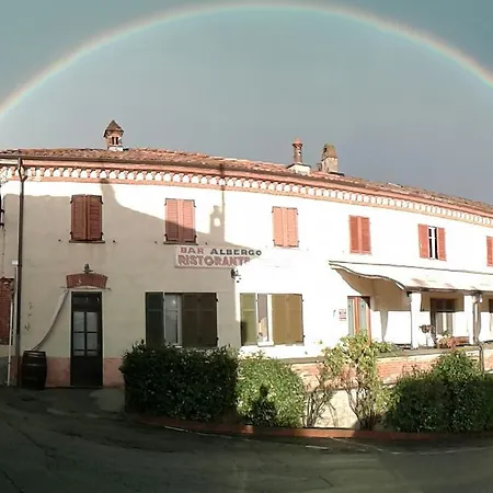 Otel Italia Serralunga d'Alba