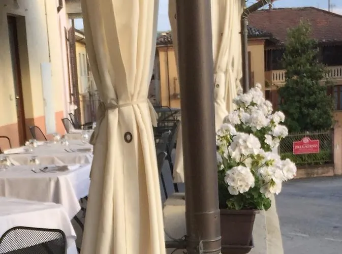 Italia Otel 3*
