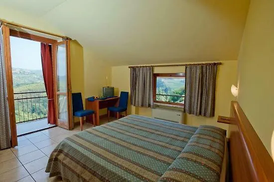 Italia Otel